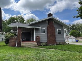 304 Center St, Slippery Rock, PA 16057