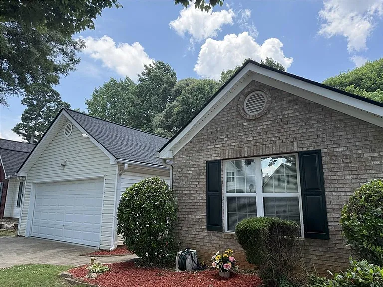 970 Meadow Walk Ave — Photo 4