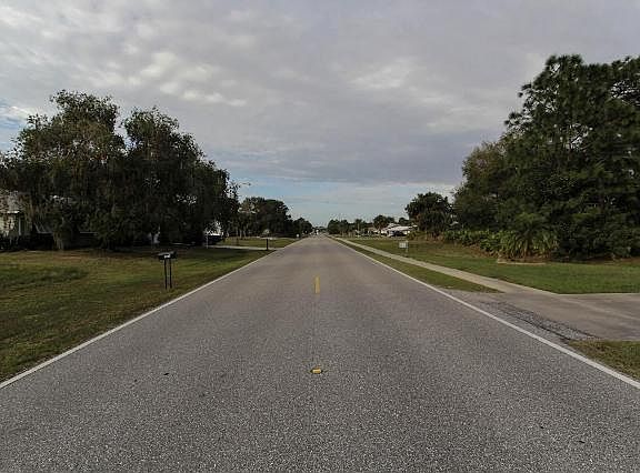 3rd image of 9326 Gulfstream Blvd
