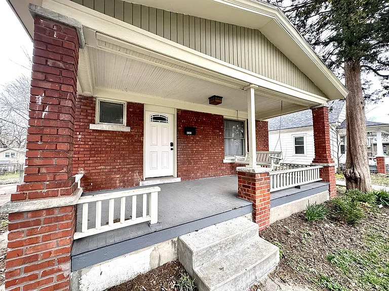 4241 Genessee St — Photo 15