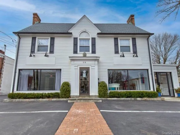 38 Forest Ave, Glen Cove, NY 11542