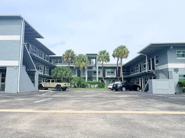 Sea Glass Apartment Homes