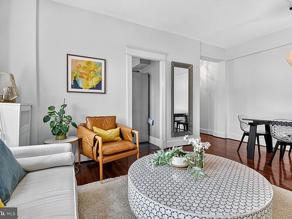 3rd image of 2009 Belmont Rd NW APT 303