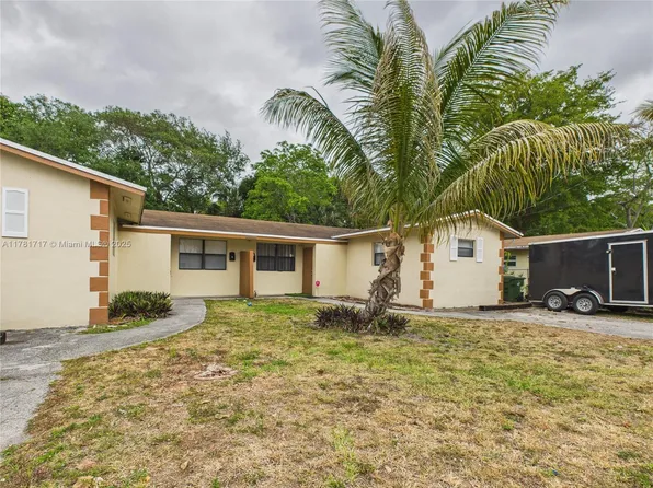 1905 SW 11th St, Fort Lauderdale, FL 33312
