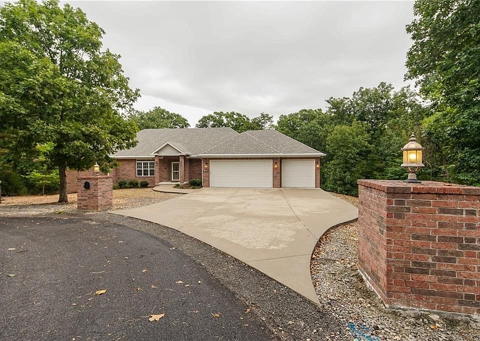 1st image of 12 Ironside Pl
