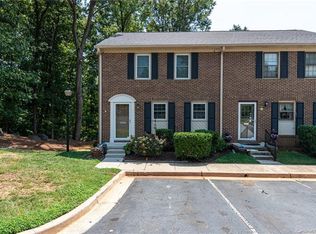 8314 Knights Bridge Rd, Charlotte, NC 28210
