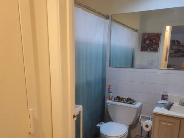 239 Orchard St APT 2A, Westbury, NY 11590