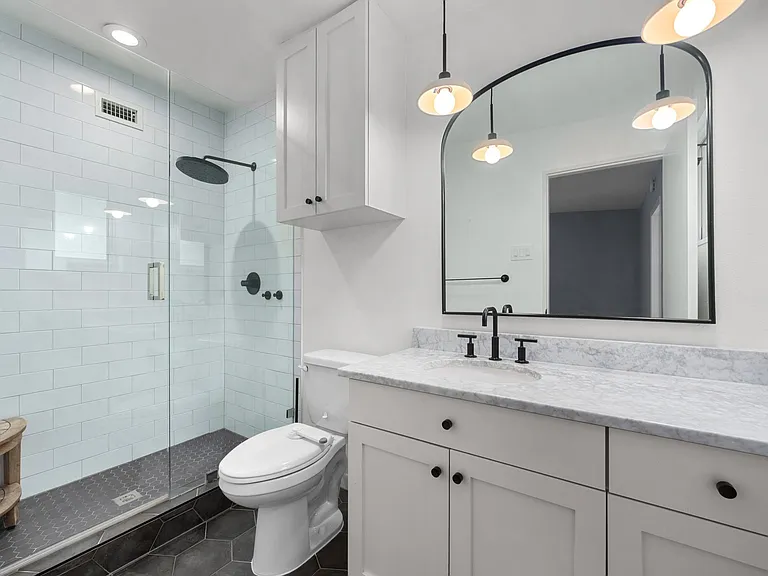 2618 Pembrook Trl — Photo 19