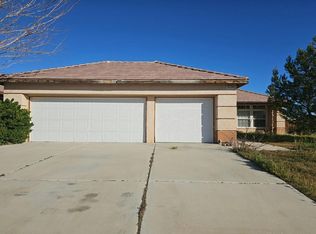 13290 Via Robles Cir, Victorville, CA 92392