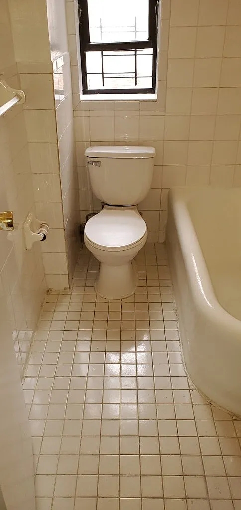 2 bed, $2,338 — Photo 4