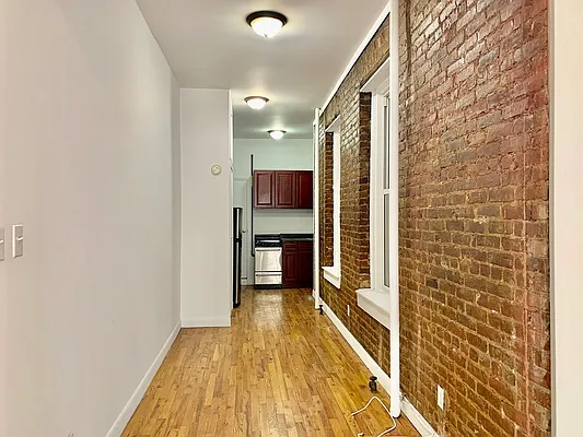 Rented by Corcoran | media 21