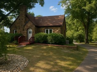 339 E Cooper St, Slippery Rock, PA 16057