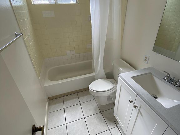 5th image of 4065 Highland Ave #3