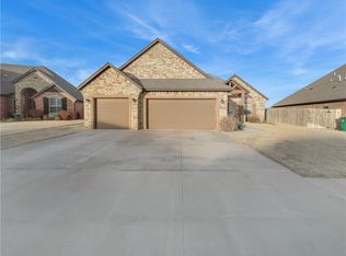 11505 SW 56th St, Mustang, OK 73064
