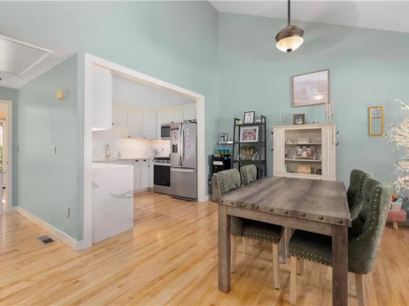 17 Cork Cir #B, Millville, MA 01529