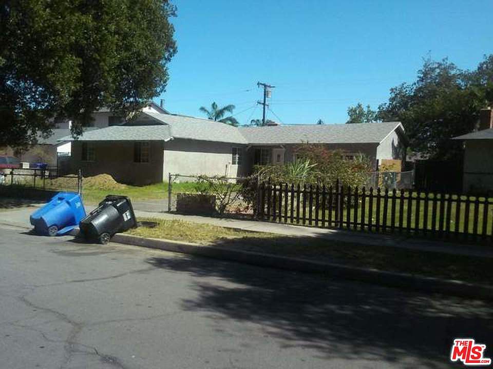 1st image of 2463 Victoria St