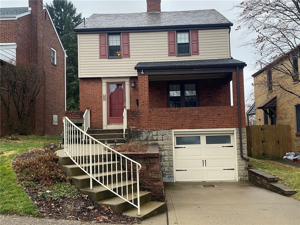 145 Lawrence Ave photo 1