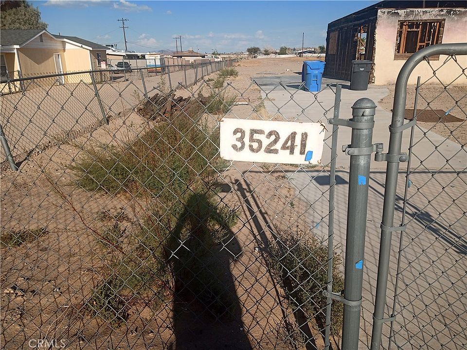 2nd image of 35241 Cedar Rd