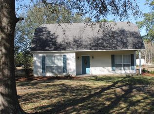 54 Doe Ln, Douglas, GA 31535