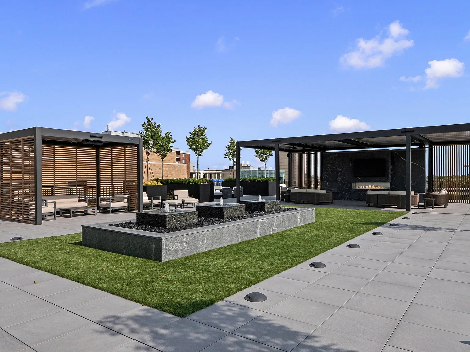The Residence at 370 Brown — Photo 4