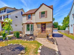 2228 Barrington Rd, University Heights, OH 44118