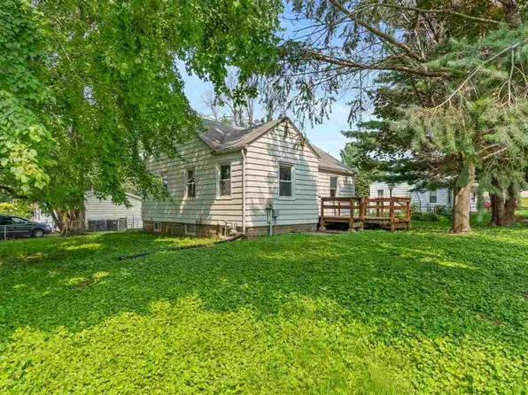 1131 4th Ave, Iowa City, IA 52240