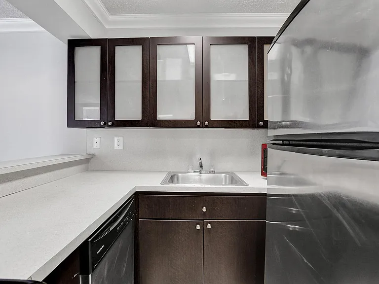 126 SW 17th Rd #601 — Photo 13