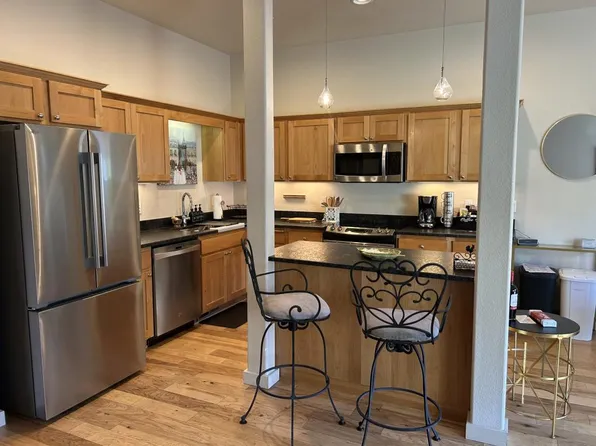 237 Dunthorpe Dr, Medford, OR 97504