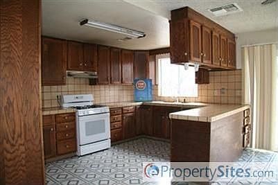 2nd image of 9203 Eaglepoint Ln