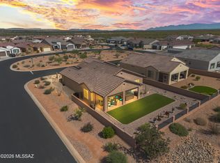 1852 N Riposte Dr, Green Valley, AZ 85614