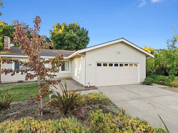 3rd image of 127 Casswell Ct