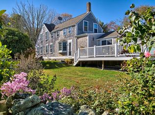 1613 Crandall Rd, Tiverton, RI 02878