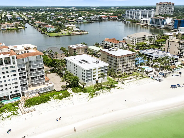 9517 Gulf Shore Dr #401 — Photo 32