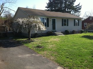 17 Whitin Ave, Chicopee, MA 01013