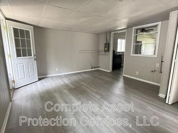 2nd image of 430 Woodlawn Ave