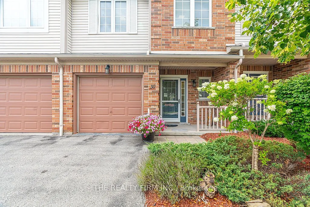 3 bed, $2,900 — Photo 2
