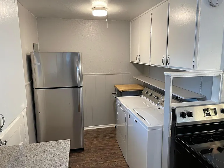 Kitchen / Laundry New Washer & Dryer