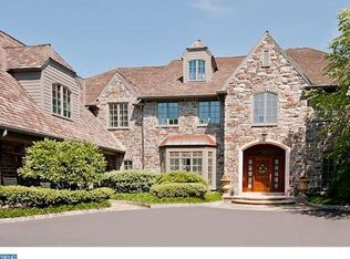 9 Iddings Ln, Newtown Square, PA 19073