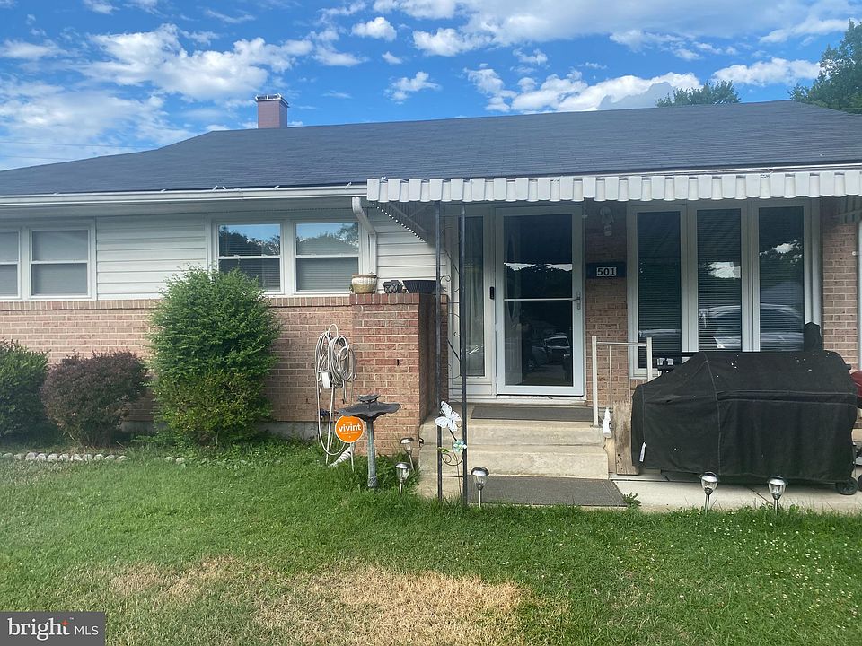 2nd image of 501 Catalpa Ln