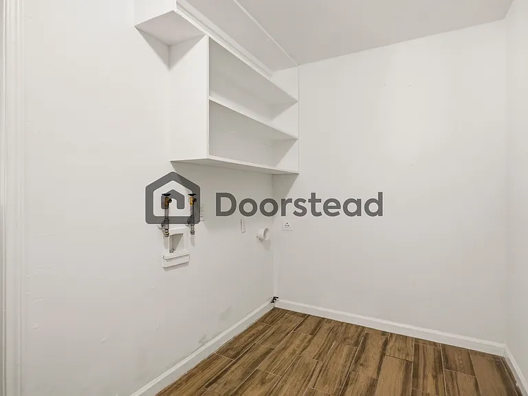 10915 Mount Ida — Photo 20