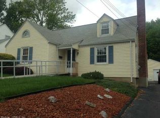 9 Chamberlain Rd, Wethersfield, CT 06109