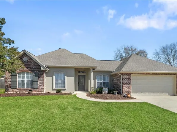 409 Gainesway Dr, Madisonville, LA 70447