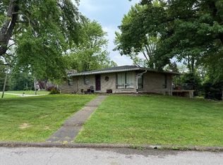 5200 W Haven Dr, Evansville, IN 47720