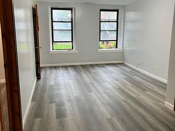 4th image of 3134 S Emerald Ave Floor 1