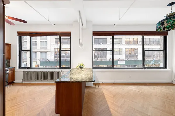 Sold by Nest Seekers International | media 10