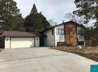 1121 Maple Grove Rd, Duluth, MN 55811