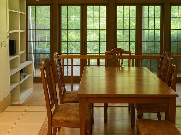 437 West 43rd Street image 3 of 6