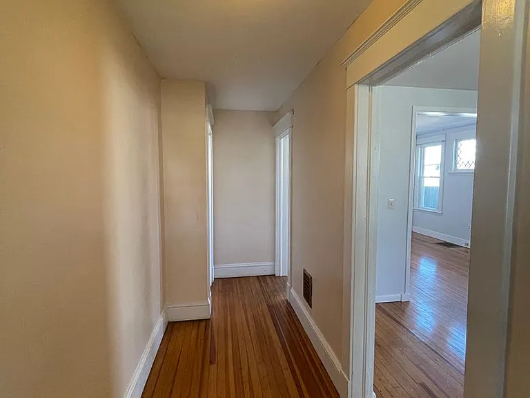 26 Livingston Ave — Photo 3