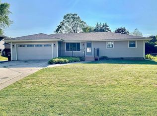 205 Westfield Rd, Winnebago, IL 61088