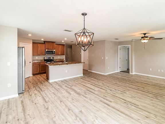 5th image of 2283 Pebble Point Dr